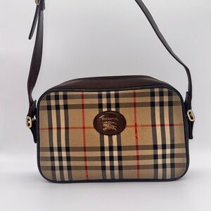 BERBERRYS - Vintage Shoulder Rectangle Bag R1.290